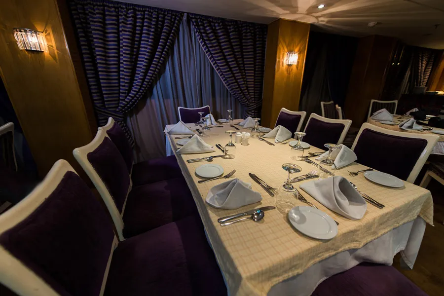 MS Royal La Terrasse Nile Cruise luxor aswan with Nilo Cruise 5