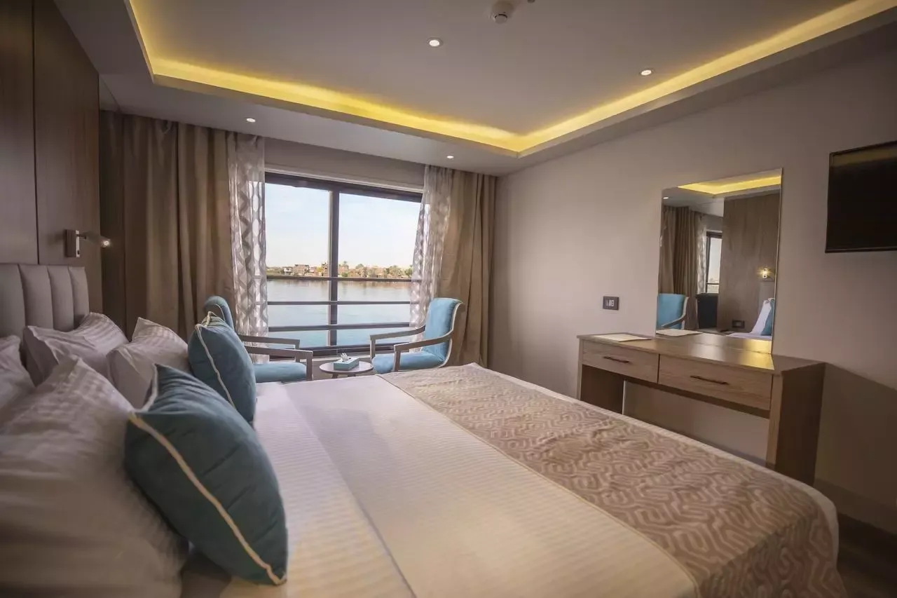 MS Semramis II Nile Cruise with Nilo Cruise 15