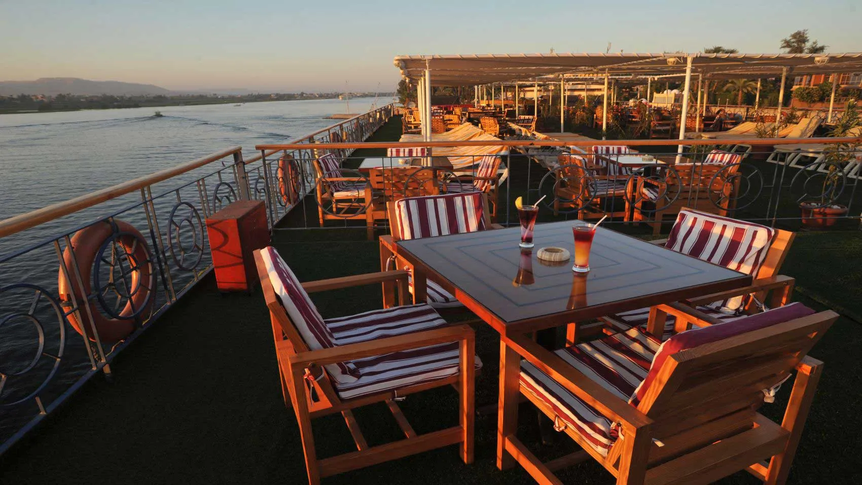 Royal Esadora Nile Cruise with nilo cruise 9